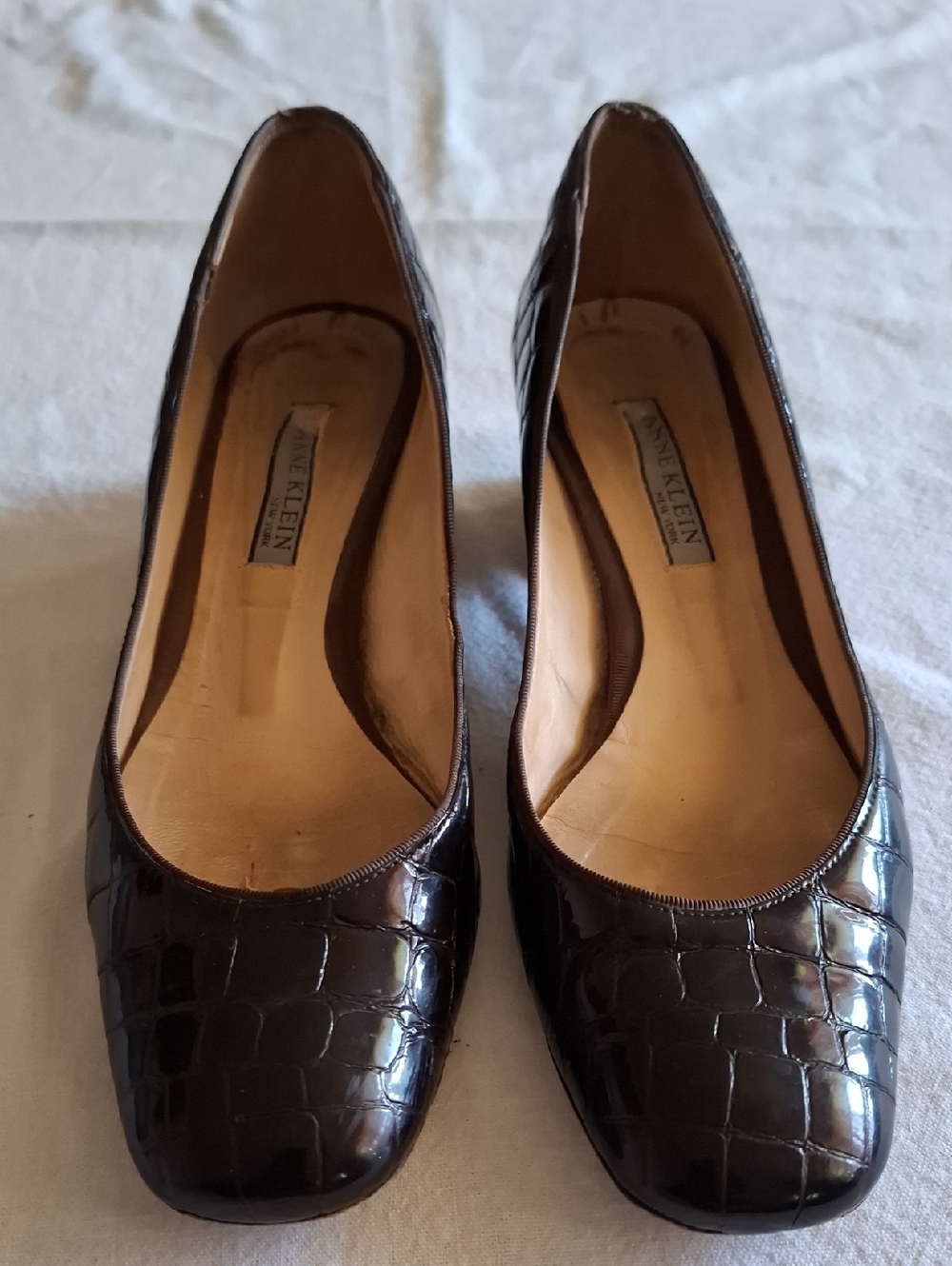 Anne Klein Dark Brown Croc-Embossed Pumps 7 M